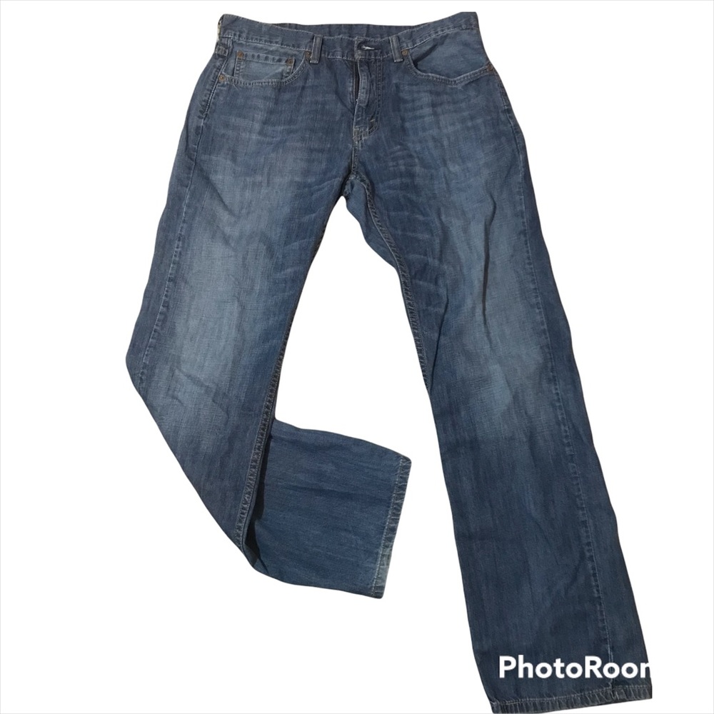 Levi’s men’s jeans 559 size 32 x 32